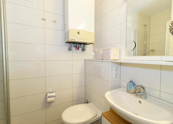 Atlantic 713 Apartman *